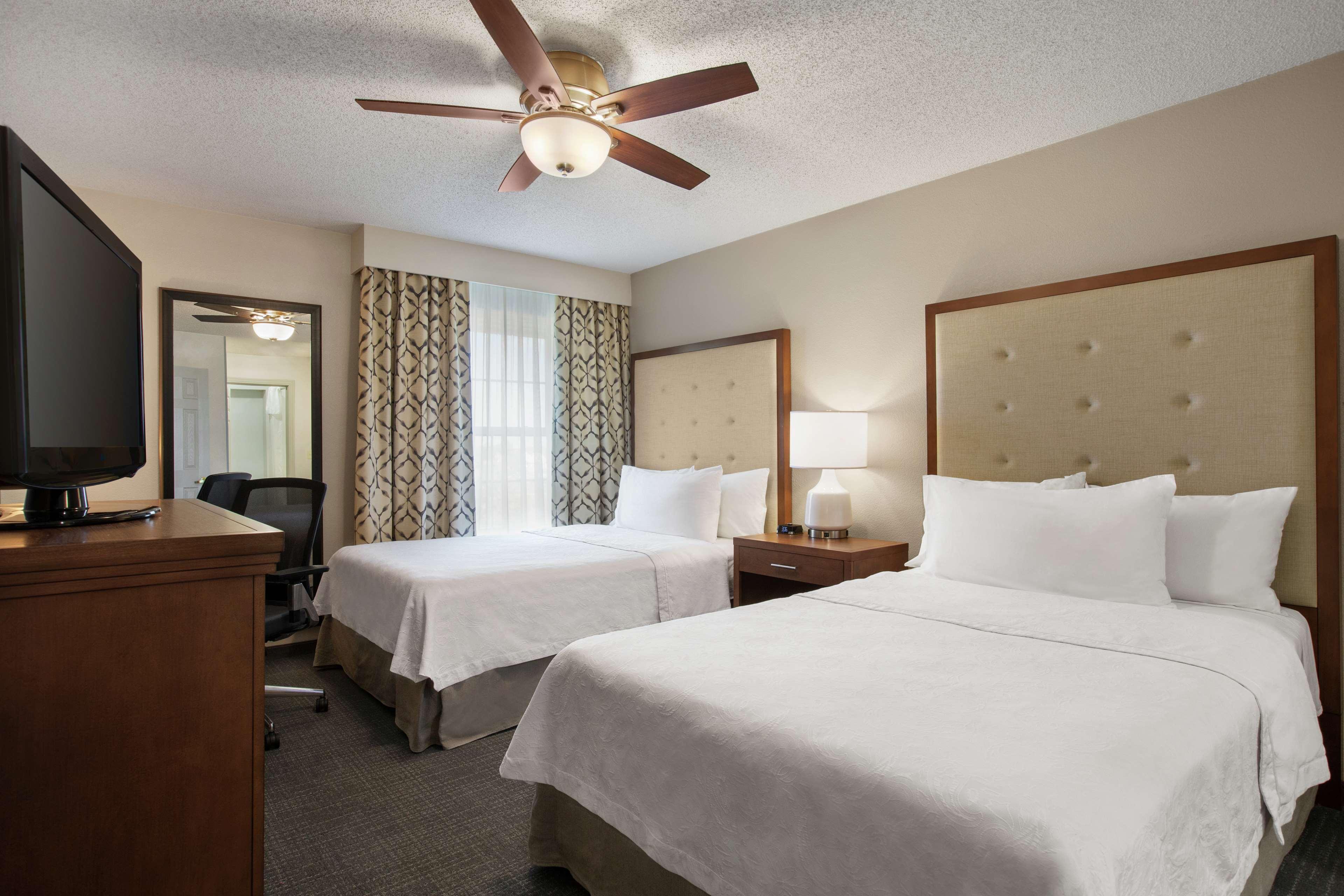 Homewood Suites By Hilton Kansas City Airport Екстериор снимка