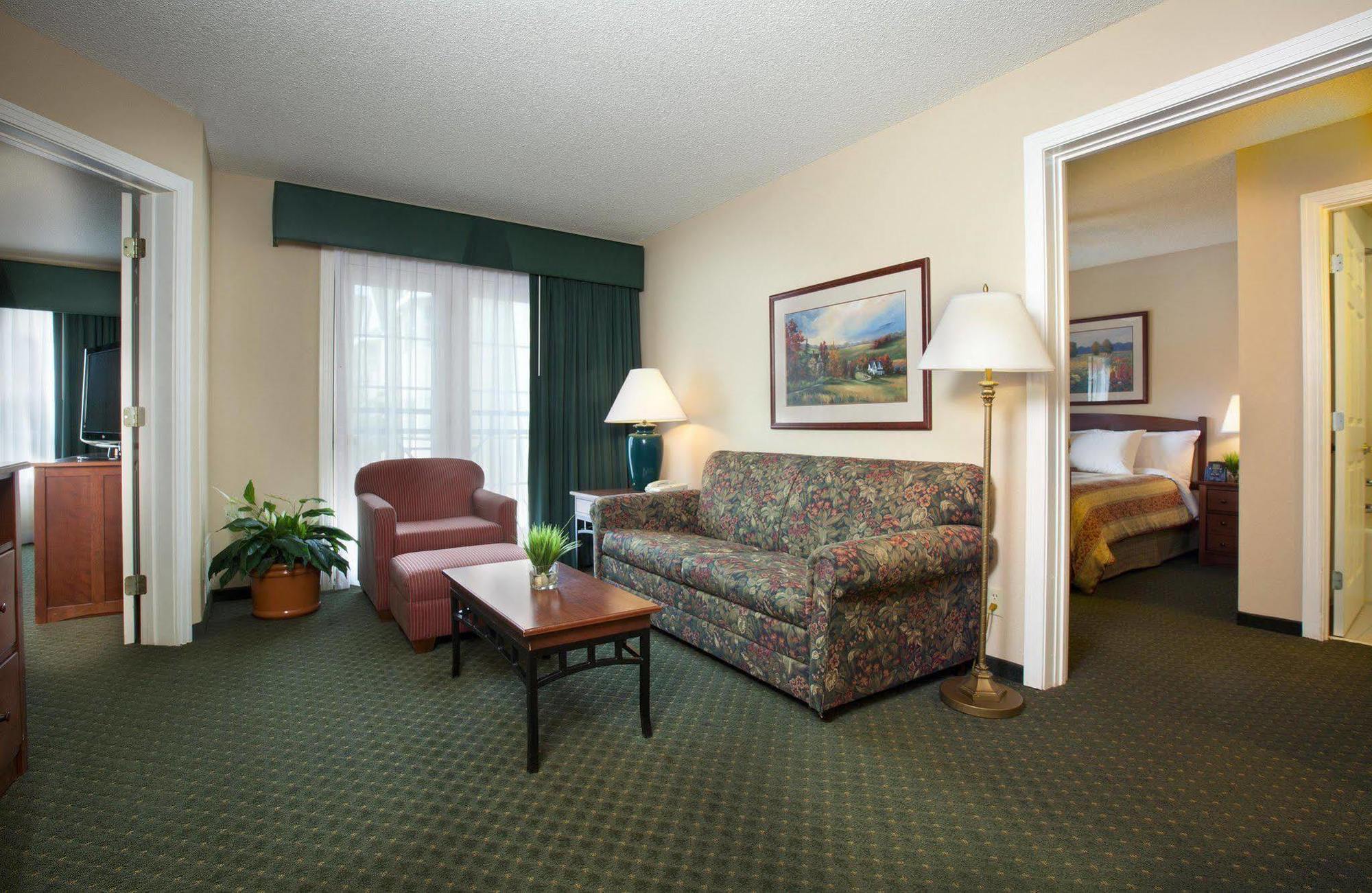 Homewood Suites By Hilton Kansas City Airport Екстериор снимка